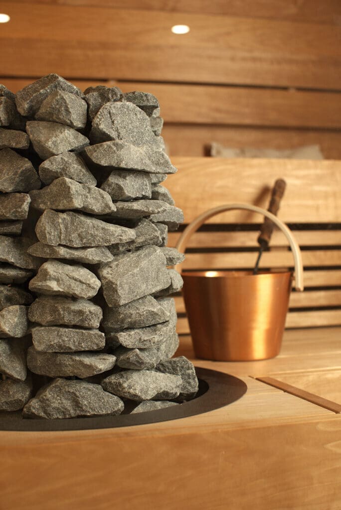 Mondex Rakka provides the perfect, moist steam - just like a wood-burning heater.